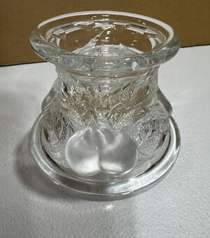 Teleflora 1985 Clear Glass Embossed Pear Leaf Two Sided Candle Holder Della R.